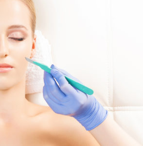 The Difference Between Buccal Fat Pad Removal and Cheek Liposuction: Which One Is Right For Me?